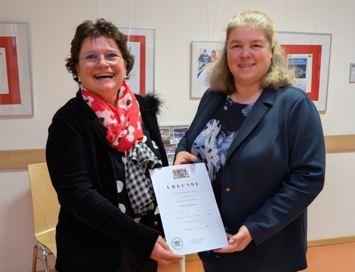 Herzlichen Glückwunsch zur Beförderung von Frau Büllesfeld!